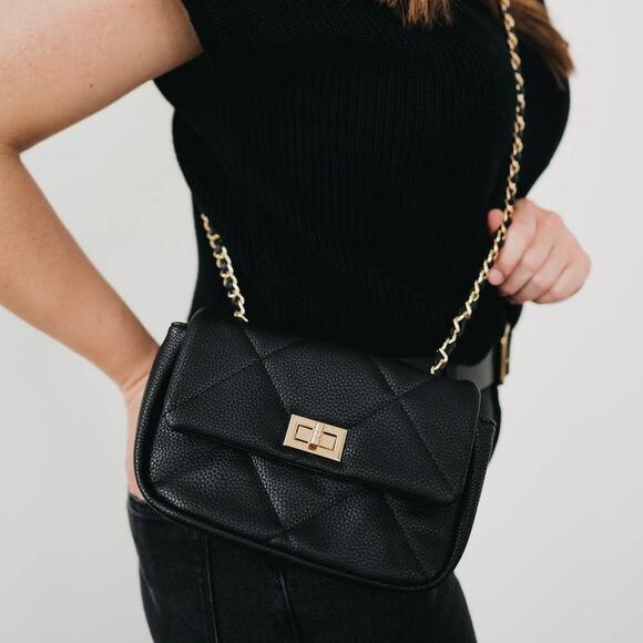 Queenie Quilted Chain Crossbody Bag Black - Picture 1 of 2